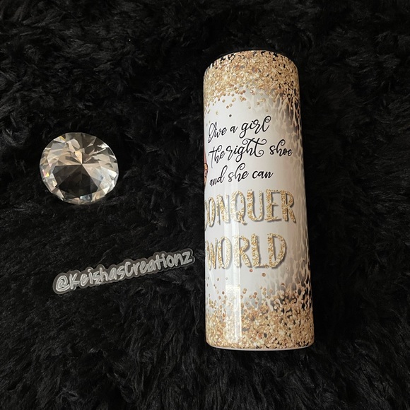 Give a girl the right shoe and she can conquer the world - Picture 3 of 5